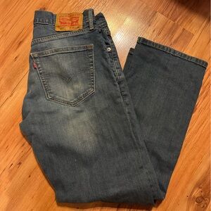 Levi's Relaxed Fit Medium Blue Jeans